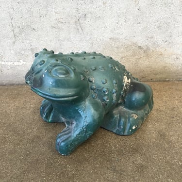 Medium Concrete Garden Frog