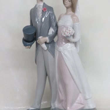 Lladro Spain 1404 Porcelain Bride and Groom Wedding Matrimony Figurine 3573B