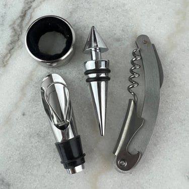 Four-piece Bar Tool Set in cherrywood box, wine stopper, liquor stopper, drip catcher, utility knife, for home bar, wedding, gift 