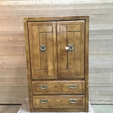 Shorty Oak Armoire (Tacoma)