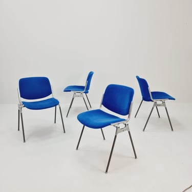 Set of 4 Italian Mid-Century Modern DSC Chairs by Giancarlo Piretti for Castelli / Anonima Castelli, 1970s 