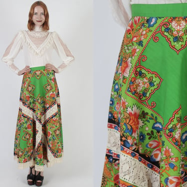 Long 70s Boho Western Heritage Skirt / Green Paisley Floral High Waist / Bandana Style Handkerchief Print Maxi 