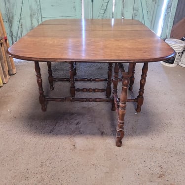 Folding Wooden Dining Table with 3 Leaves 30"x45"x58"