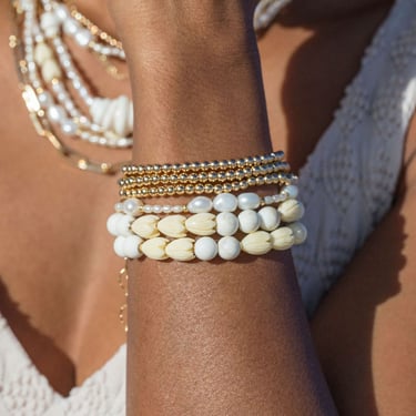 White Turquoise Pikake Flower Bead Bracelet, Beaded Bracelet,Hawaii Bracelet,Chunky Bead Bracelet,Beaded Pikake Bracelet,Maui Hawaii 