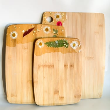 Pressed flower bamboo Wood Cutting and Serving Board | cheese board | charcuterie board 