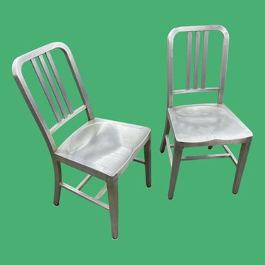 LOCAL PICKUP ONLY ———— Vintage Good Form Navy Aluminum Chairs 