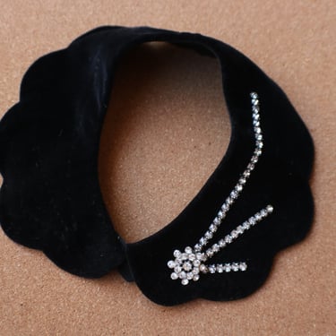 Vintage Black Velvet and Rhinestone Collar / Removable  Collar 