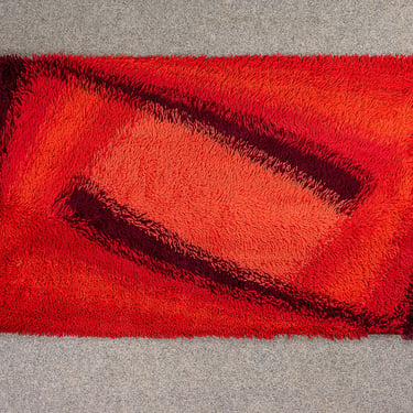 Scandinavian Wool Rug by Rya - (322-018.6) 