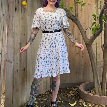 Vintage 1990’s White Tulip Dress 