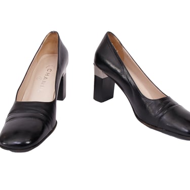 1990s Chanel Square Toe Logo Pumps