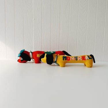 Vintage Souvenir Flocked Felt Dogs Dachsund 