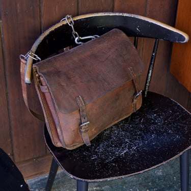 1930s Leather Should Bag Messenger Style Folding Flap Buckles Vintage Mid-Century Architect 