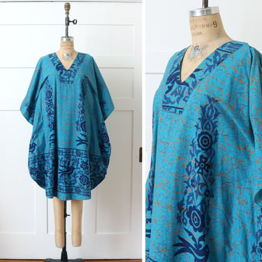 vintage 1970s kaftan dress • Mexican batik tribal print cape dress in turquoise blue 