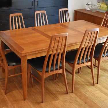 Extra-long Danish teak extendable dining table by Skovby Mobelfabrik (71