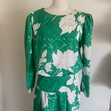 Vintage 80s Satin Leaf Print Abstract Design Dress with Long Sleeves and Dropwaist; 80s Evening Wear Foliage Print Dress with Fit & Flare 