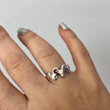 Sterling Silver Hammered Wiggle ring with 3mm amethyst 