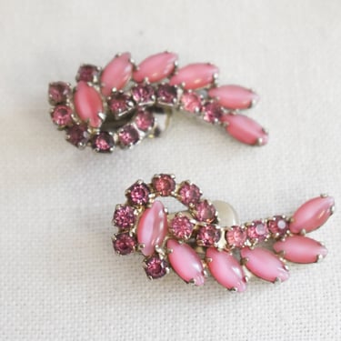 1950s/60s Pink Rhinestone Clip Earrings 