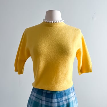 Lovely Canary Yellow Short Sleeve Pullover Knit Top  / Sz M