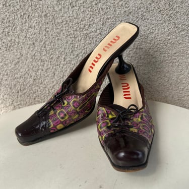 Vintage 1999 Miu Miu mule hourglass heels brown with colorful holographic print Sz 36/6 