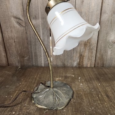 Vintage Brass Lily Pad Goose Neck Table Lamp 6.25