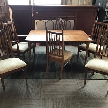 Mid-Century Walnut Dining Table/Chair Set (Seattle)