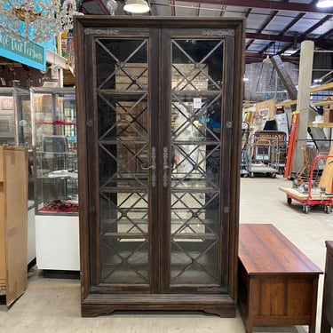 Hooker Furniture 'Sattler' Lighted Display Cabinet with Glass Doors and Mirrored Back Panel