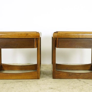 Pair of Mid Century Walnut End Tables by Lane Furniture