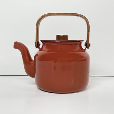 Vintage Enamel Burnt Orange Teapot / Teakettle / Wood Handle / Small Size / FREE SHIPPING 