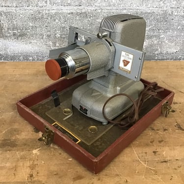 Vintage Slide Projector (Seattle)