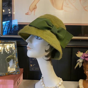 1920s cloche hat, antique hat, flapper hat, celadon green 1920s cloche hat, antique hat, flapper hat, celadon green