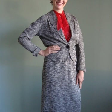 1940s Gray & Black Tailored Vintage Skirt Suit 