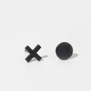 MULXIPLY - XO Stud Earrings - Oxidized Brass