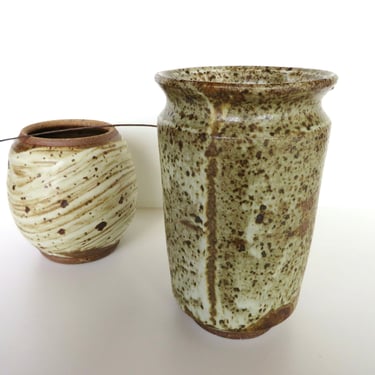 1970s Cylindrical Studio Pottery Vase, Hand Crafted Earthen Stoneware Pottery Vase With Frothy Glaze 