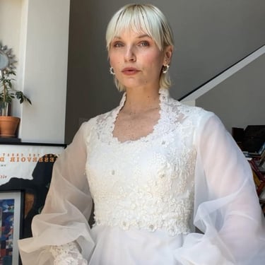 VTG 1970s Bridal Gown with Train 