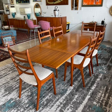 Mid Century Danish Teak Dining Table & (6) Teak Dining Chairs Designed by Johan Anderson for Udlum Mobelfabrik 
