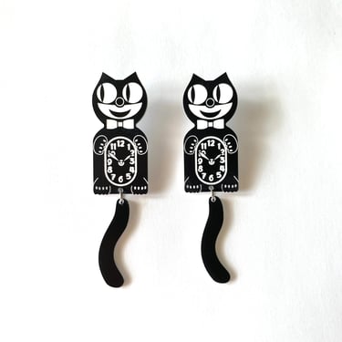 Kit Kat Claw-k Earrings
