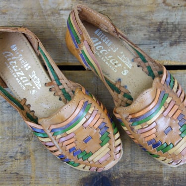 Vintage colorful leather huaraches size 6 or 7, woven Mexican sandal slip on shoes with rubber sole, boho hippie flats preppy casual fashion 