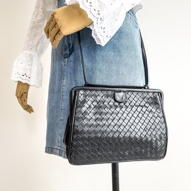 black crossbody bag 80s 90s vintage minimalist small woven leather purse 