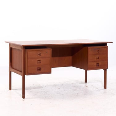 Erik Brouer for Brouer Møbelfabrik Mid Century Danish Teak Desk - mcm 