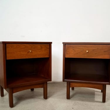 Pair of 1960’s Mid-Century Modern Walnut Nightstands 