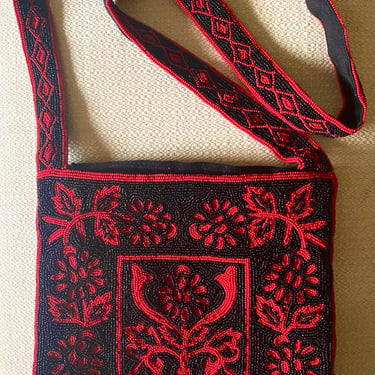 Vintage Christiana beaded bag purse~ Jet Black & Red Beads~ Scandinavian style Boho    Zipper Purse~ Designer Shoulder Bag~ Christmas Purse 