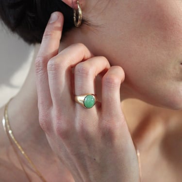 Elegant Vintage 14K Gold Aventurine Ring