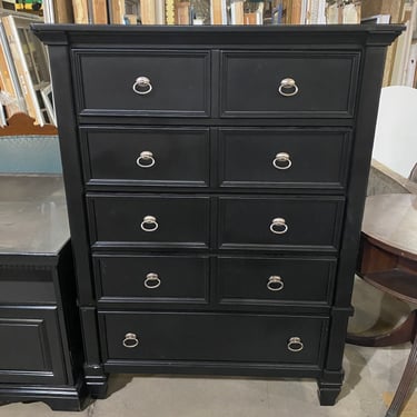 Ashley Furniture Industries 5-Drawer Dresser