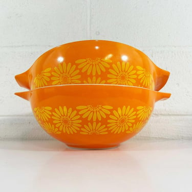 Vintage Pyrex Daisy Cinderella Mixing Bowls Set of 2 Ovenware 444 Glass Dish Pair Mid-Century Retro Oven USA Sunflower 1960s 60s Floral 