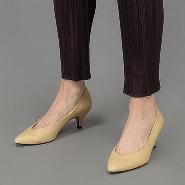beige dress shoes low heel Pelle Moda Berlin Heel Dark Taupe / 7.5 main image 0