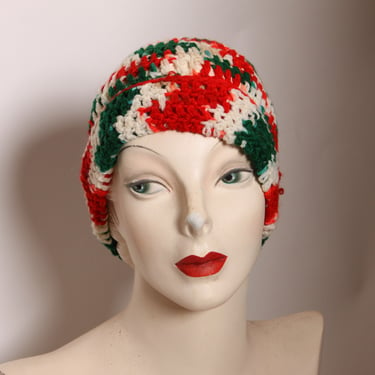1970s Red, White and Green Christmas Handmade Crochet Winter Stocking Cap Hat 
