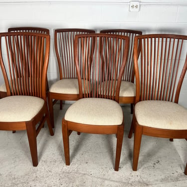 Set Of 6 Mid Century Modern Danish Teak Dining Chairs 