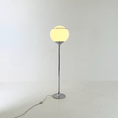 Italian Mid century “Bud Grande”  Floor Lamp by Studio 6G for Guzzini, 1968 