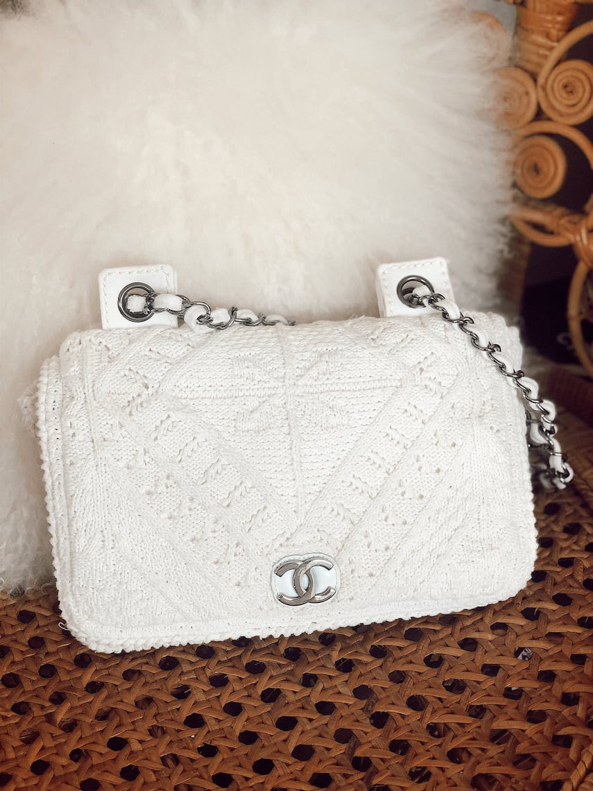 Vintage 90's CHANEL CC Logo White Classic Flap Crochet Woven