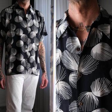 Vintage Avanti Original 50s Style Hawaiian Silk Scallop Shell Print Shirt | 100% Silk | Y2K Does 1950s Designer Mens Hawaiian Silk Shirt 